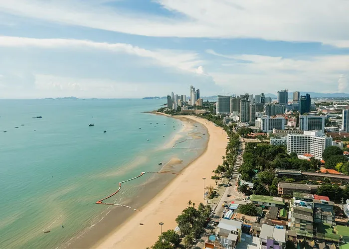 30 Cities That These Tourists Never Plan To Visit Again Because Of How Nightmarish The Trip Was