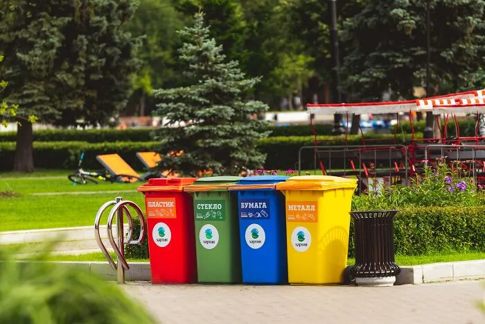 Waste Collectors Share 27 Trashy Things That People Do To Unintentionally Upset Them