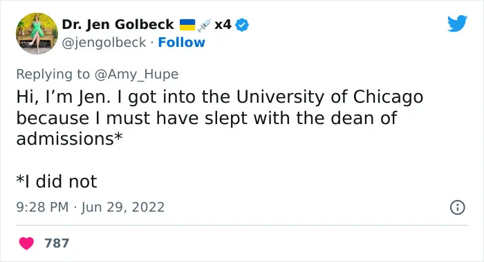 Someone Tweets, “Introduce Yourself With The Wildest Feedback You’ve Ever Received” And 50 People Don’t Hold Back