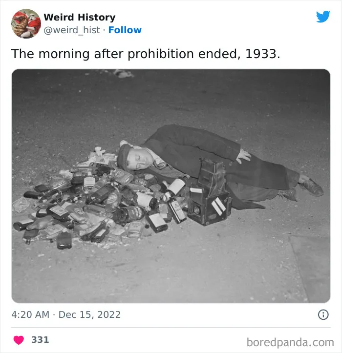 ‘Weird History’ Is An Account That Shares Interesting, Odd, And Funny Things That Happened Throughout History (40 New Pics)