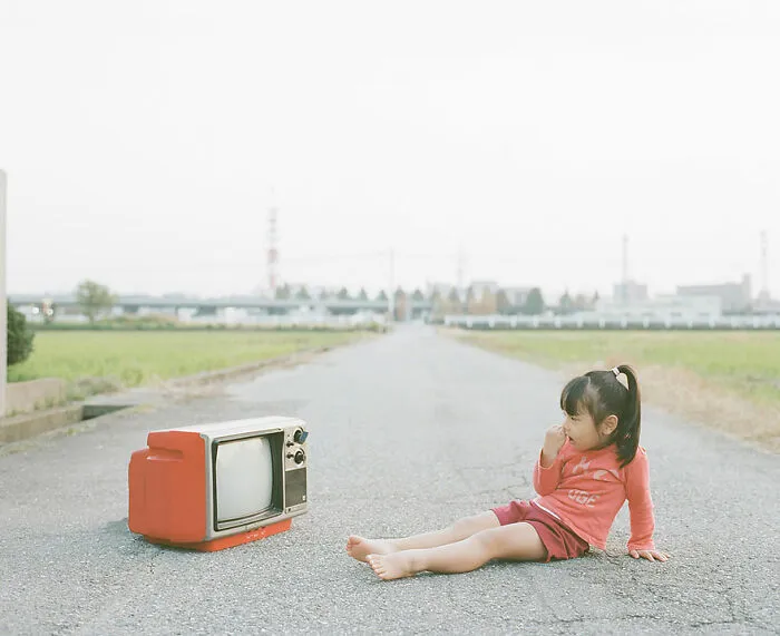 Japanese Photographer Has Taken The Cutest Pictures Of His Then 4-Year-Old Daughter (26 Pics)