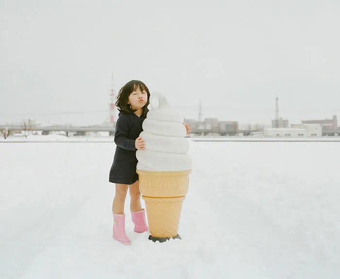 Japanese Photographer Has Taken The Cutest Pictures Of His Then 4-Year-Old Daughter (26 Pics)