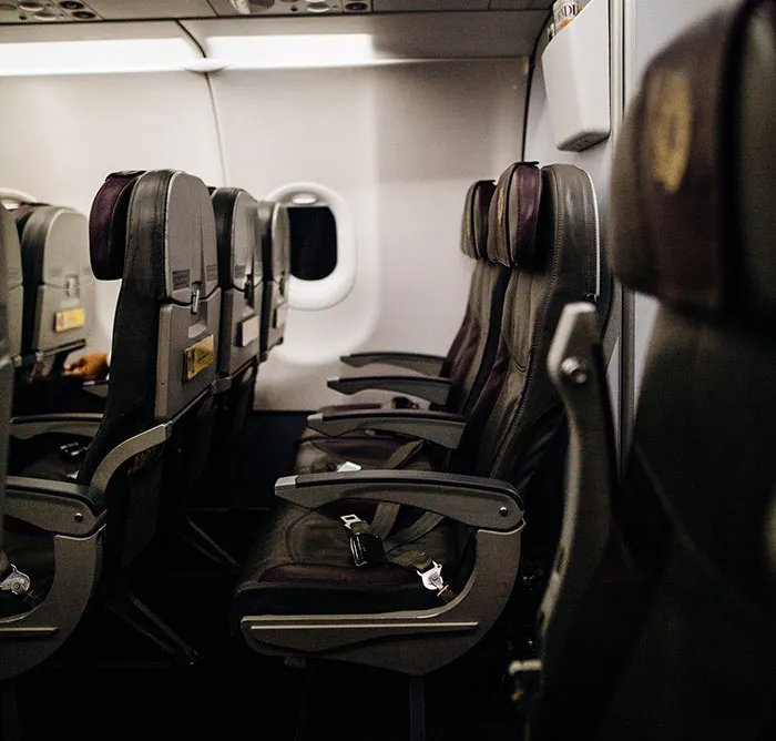 40 Common Etiquette Mistakes To Avoid On Your Next Flight, As Told By Frequent Fliers