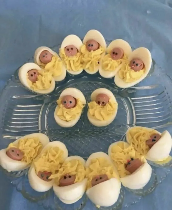 50 Of The Best “Chaotic Food” Pics That Might Raise A Few Questions (New Pics)