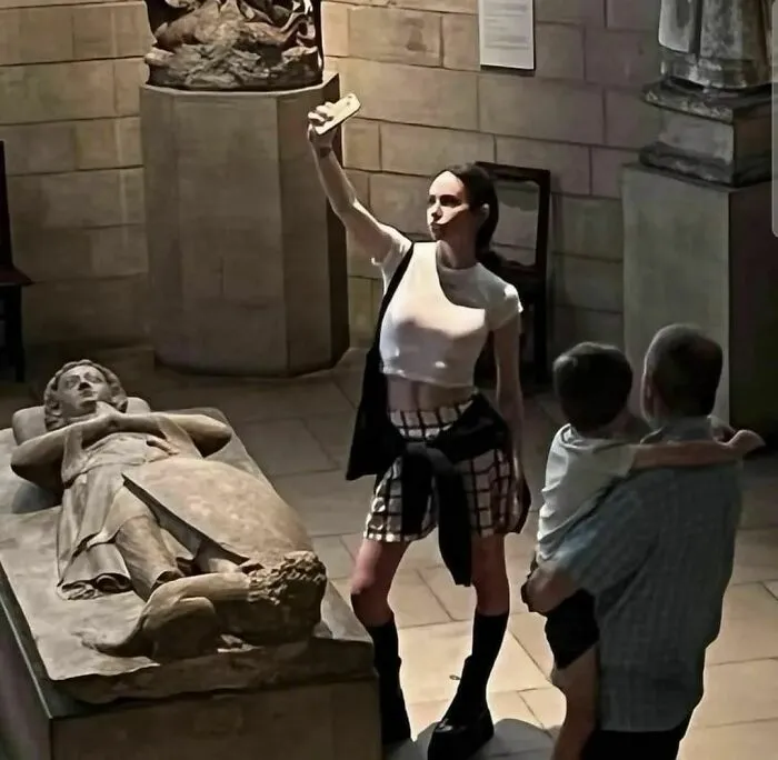 30 Imágenes irónicas demostrando perfectamente lo absurda que es la sociedad capitalista en la que vivimos