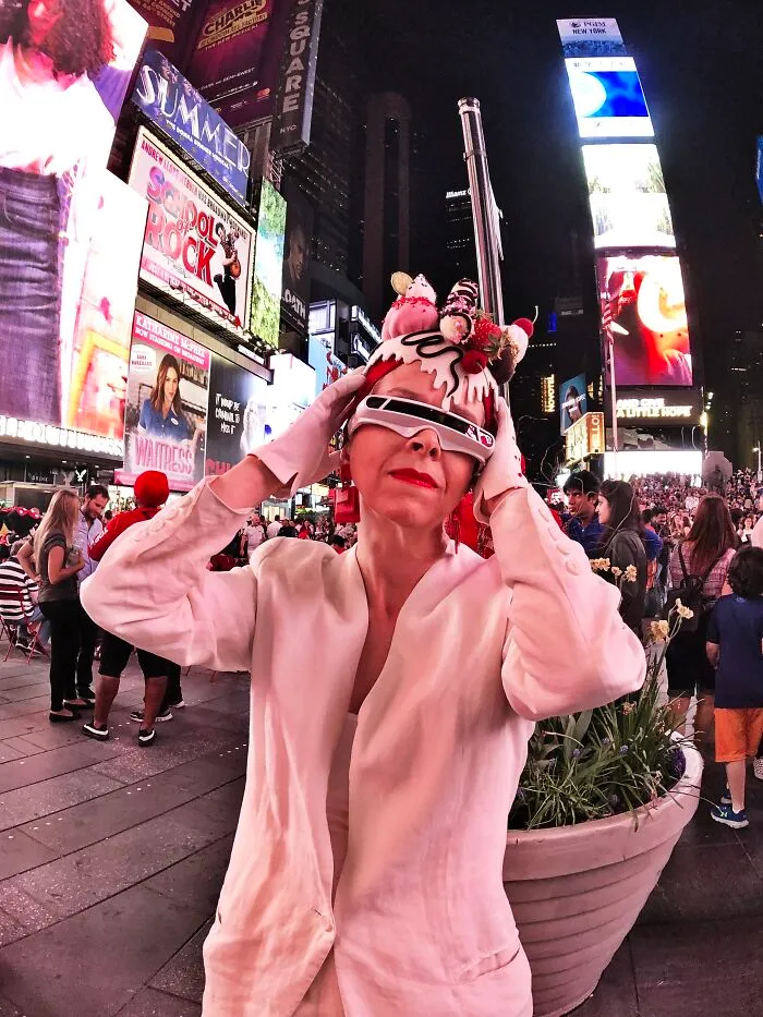 This Millinery Designer Creates The Craziest Headpieces And Hats That I’ve Ever Seen (62 Pics)
