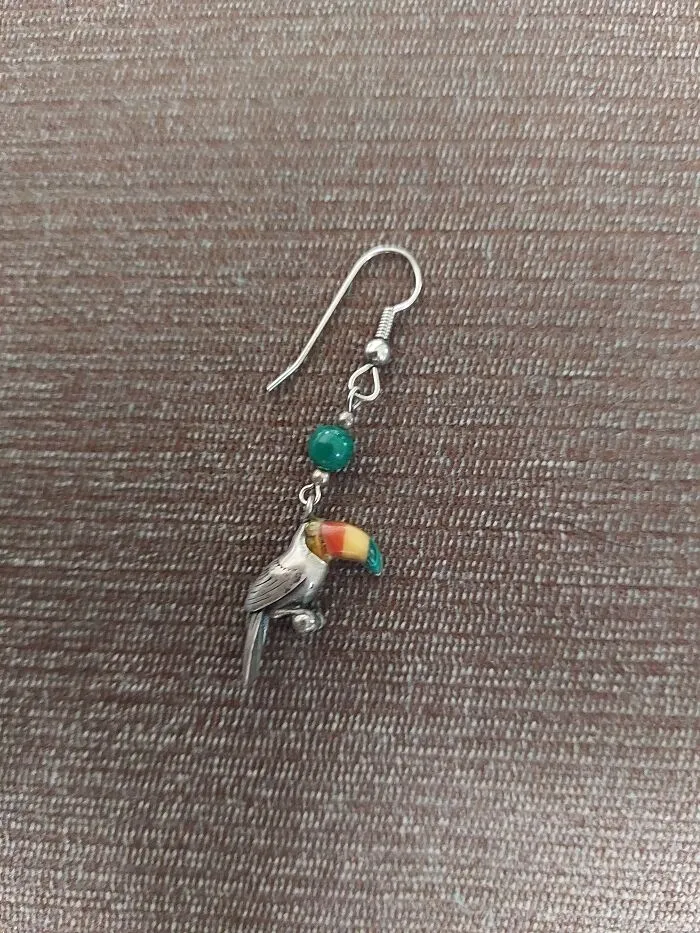 Toucan! I Assume That The Beak Is A Flag But I Don't Have The Energy To Look It Up And It's Pretty