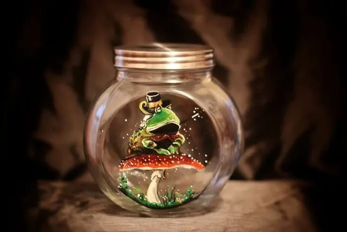 I Take Everyday Objects And Paint Them So That They Become Usable Artworks (20 New Pics)