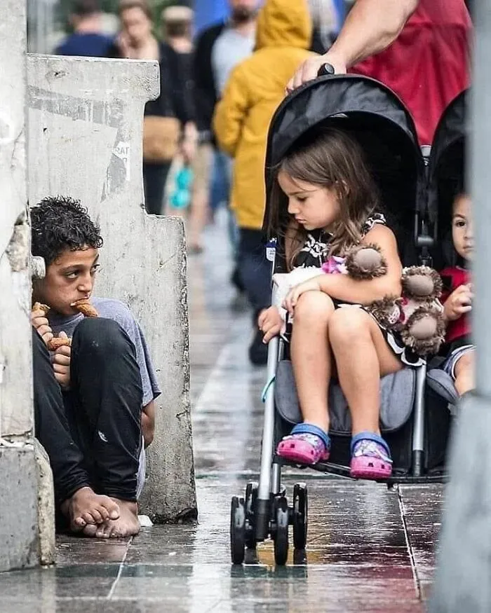 50 Geniales y entretenidas fotos urbanas compartidas en esta cuenta de Instagram