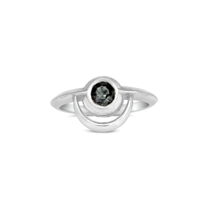 Diana - Crescent Moon Ring