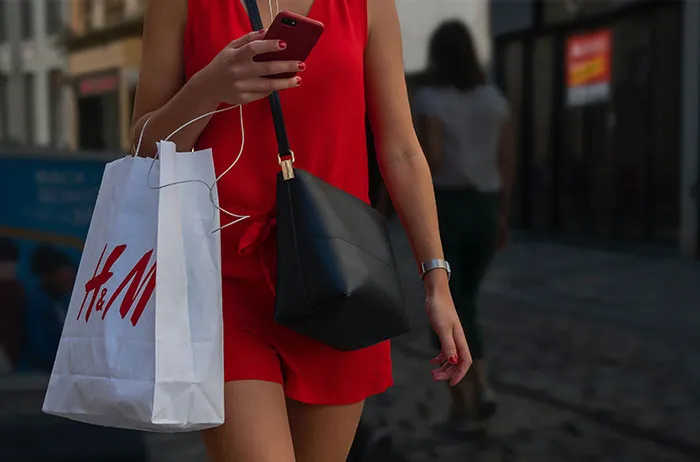 56 Bad Fashion Trends We Don’t Want To See In Our Wardrobes