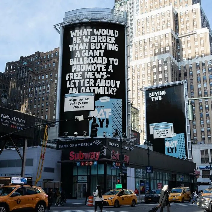 50 Times Marketing Specialists Stepped Up Their Game And Surprised People With These Cool Outdoor Adverts