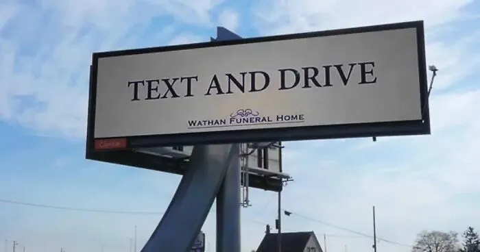50 Times Marketing Specialists Stepped Up Their Game And Surprised People With These Cool Outdoor Adverts
