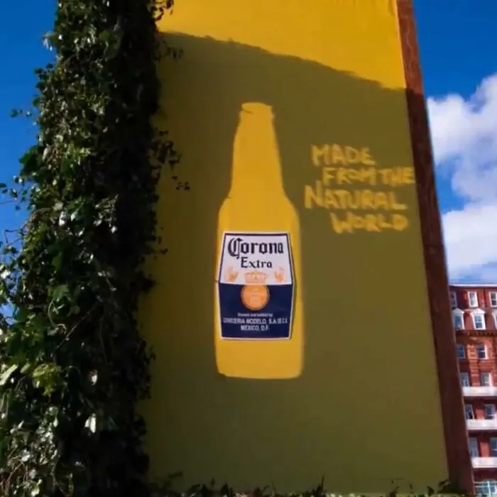 50 Times Marketing Specialists Stepped Up Their Game And Surprised People With These Cool Outdoor Adverts