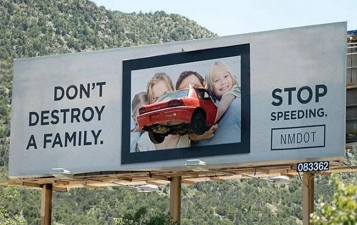 50 Times Marketing Specialists Stepped Up Their Game And Surprised People With These Cool Outdoor Adverts