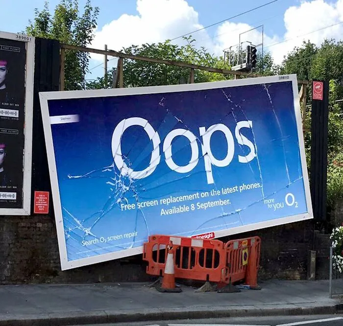 50 Times Marketing Specialists Stepped Up Their Game And Surprised People With These Cool Outdoor Adverts