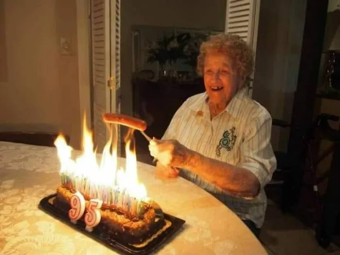 50 Of The Best “Chaotic Food” Pics That Might Raise A Few Questions (New Pics)