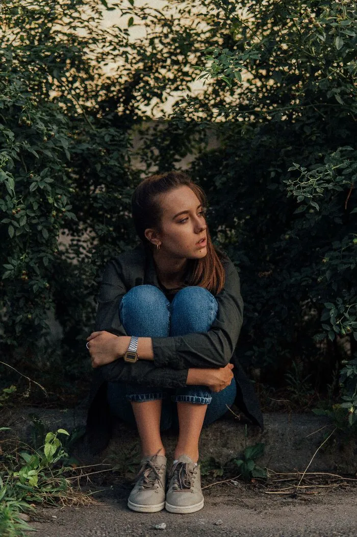 30 Revealing Signs Of Behavior That Indicate Someone Had A Traumatic Childhood