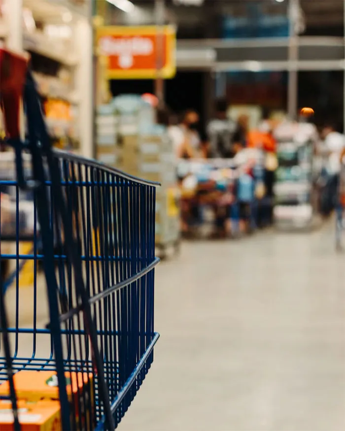 31 Times Rude Humans Mistook Others For Employees And Were Less Than Pleasant About It