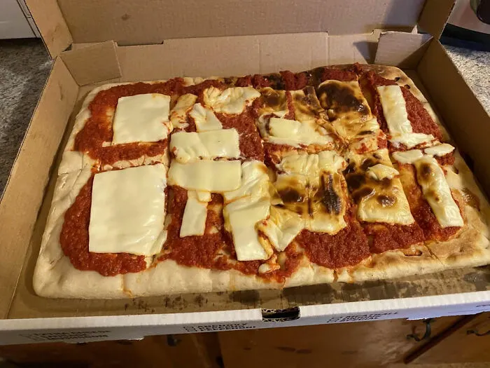 Saw Someone Link This Sub On A Post I Made, Here’s A Pizza I Ordered From A Wing Place, That Obviously Doesn’t Specialize In Pizza