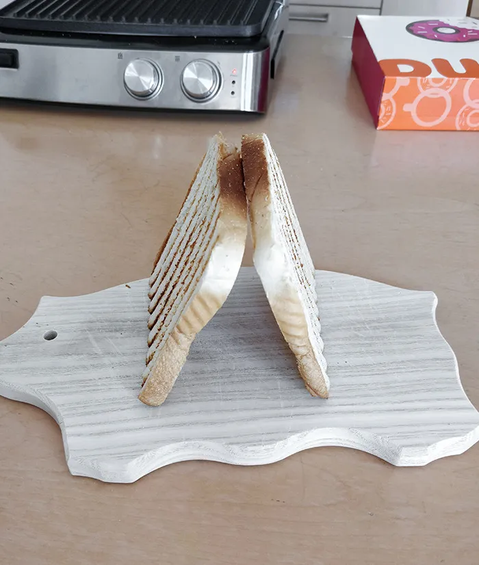 This Is How I Let My Toast Cool, So One Side Doesn't Get Soggy