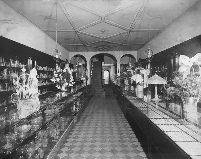 La joyería de mi familia está en el mismo lugar que ahora, pero en 1922