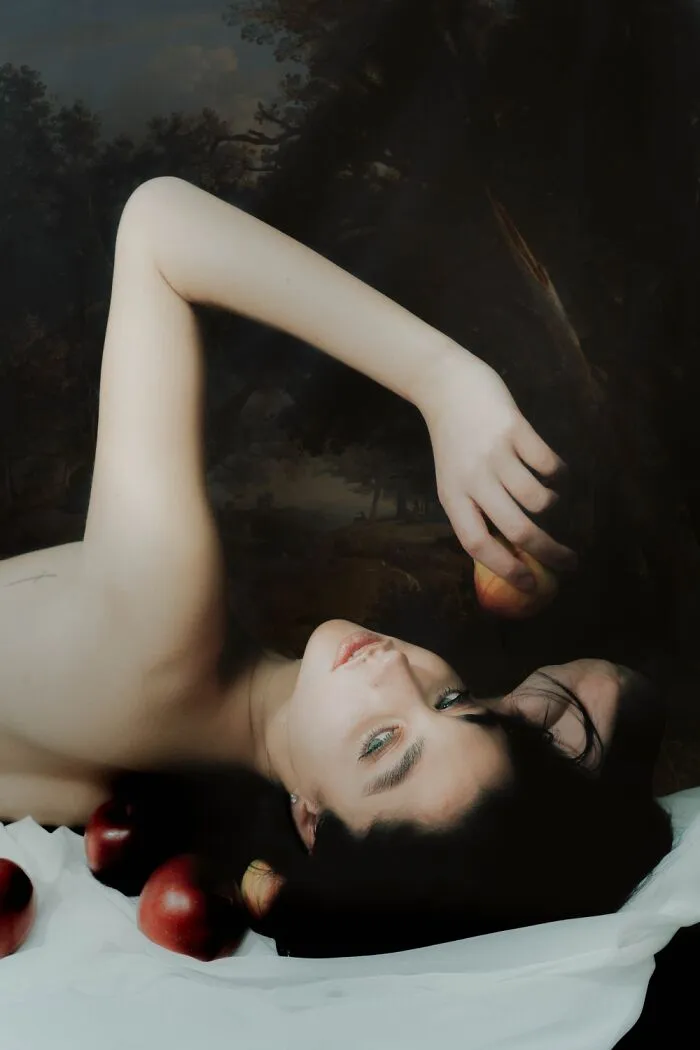I Take Painterly Photographs That Look Like Baroque Paintings (12 Pics)
