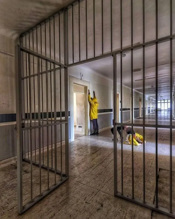 We Visited Abandoned Psychiatric Hospital With A Dark Story (10 Pics)