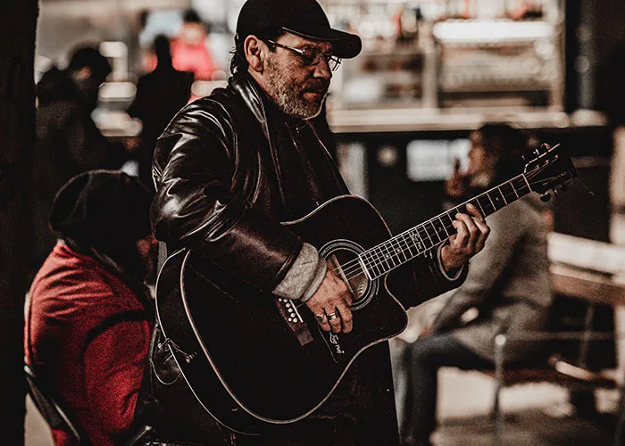 30 Brilliant Stories About The Most Memorable Moments People Ever Had With Complete Strangers
