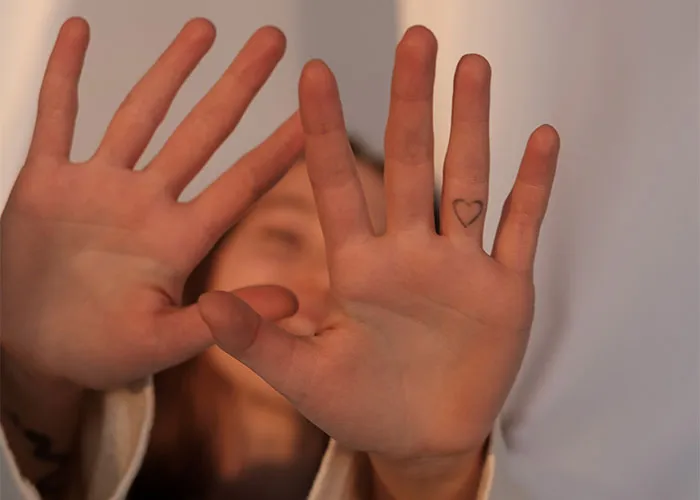 "My Feet Look More Like Paws Than Human Feet": 35 People Confess What Body Anomalies They Have