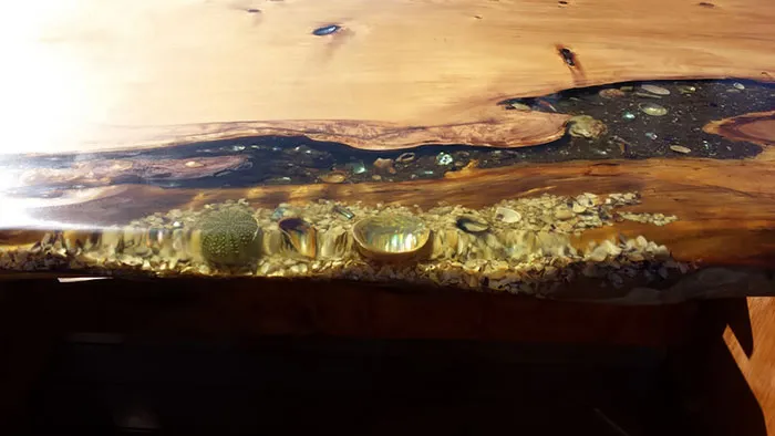 14 Ingenious Solutions For Cracked Tables To Be Filled With Seashells, Stones, And Starfish By Woodcraft By Design