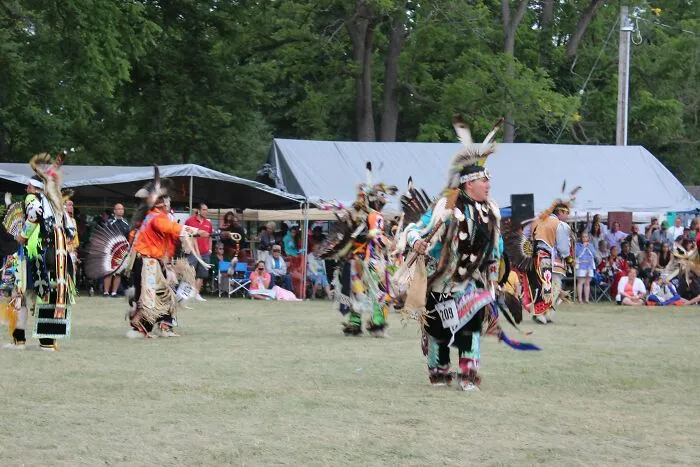 Powwow: 29 New Pictures Of Dancers And Their Beautiful Costumes