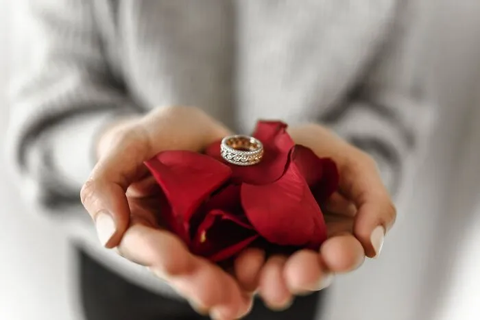 30 Unethical Life Hacks For Those Who Lack A Moral Compass, Shared By This TikTok Account