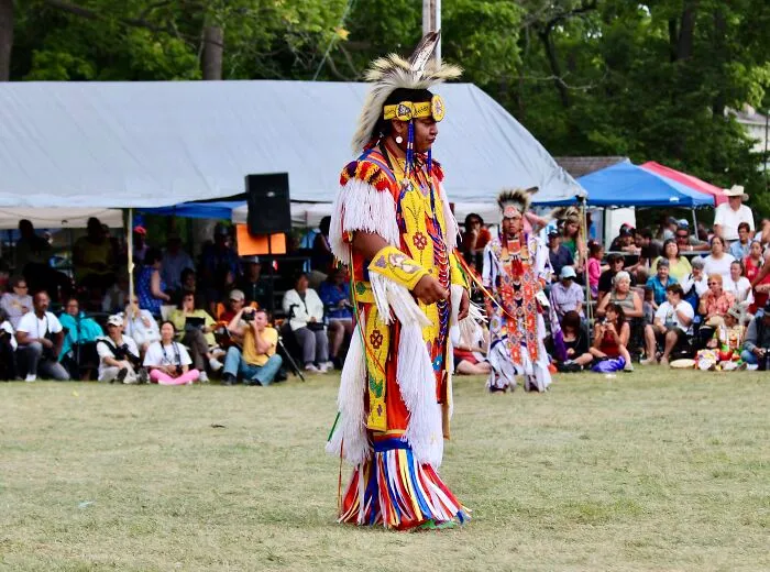 Powwow: 29 New Pictures Of Dancers And Their Beautiful Costumes