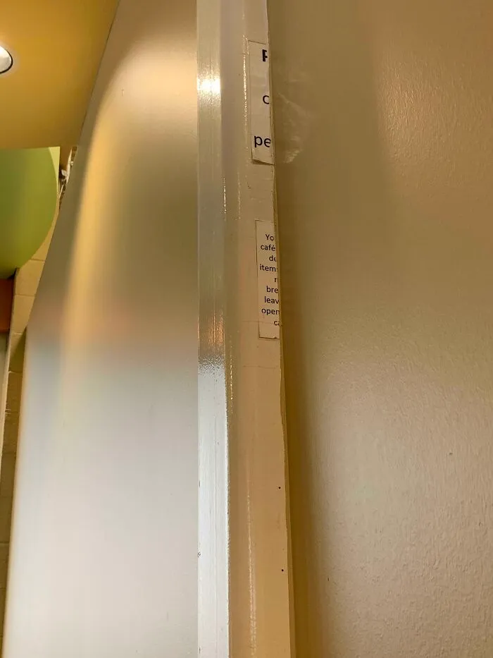 La nueva pared que hicieron en mi trabajo