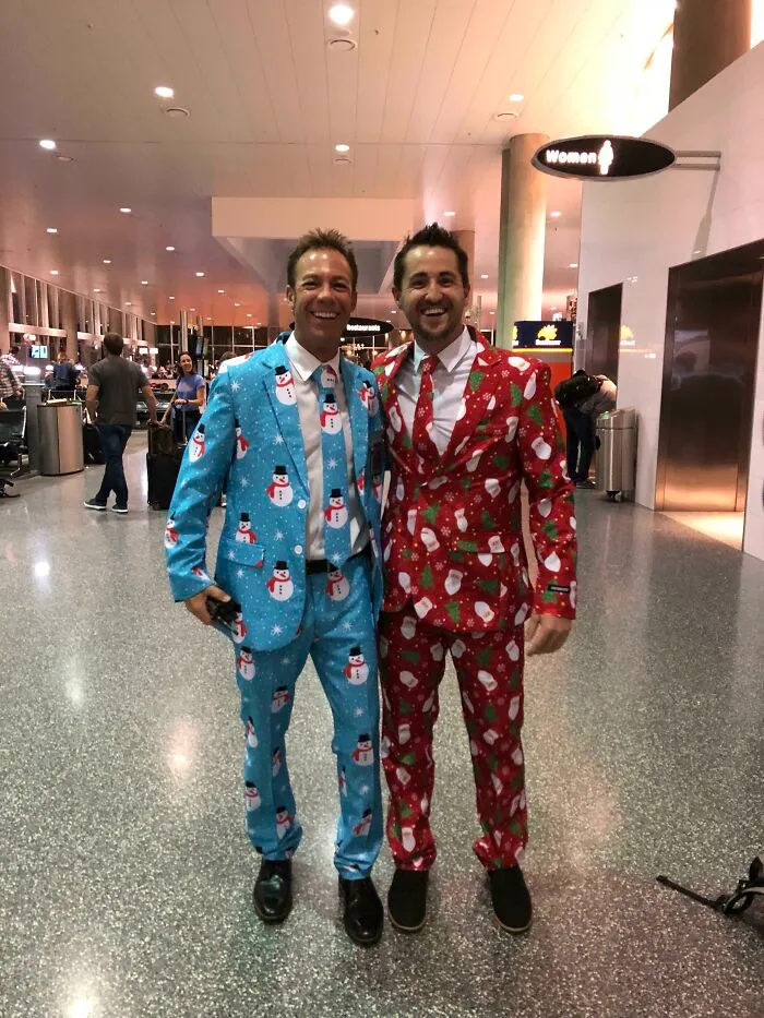 Flying Home For The Holidays Dressed To Surprise The Family. 