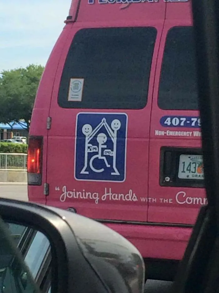 Realmente necesitan un nuevo logotipo