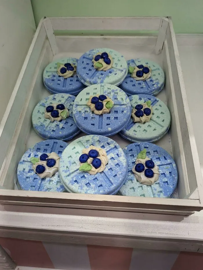 These Bathbombs