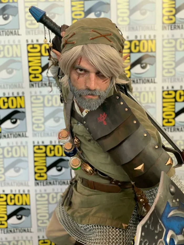 Person cosplaying Old Link