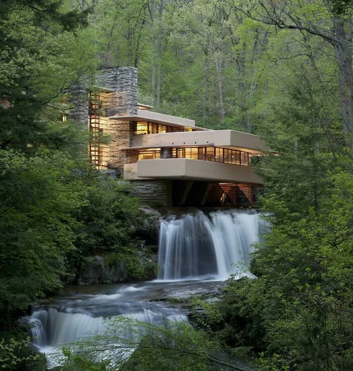 Fallingwater House, Pennsylvania, por Frank Lloyd Wright, 1935