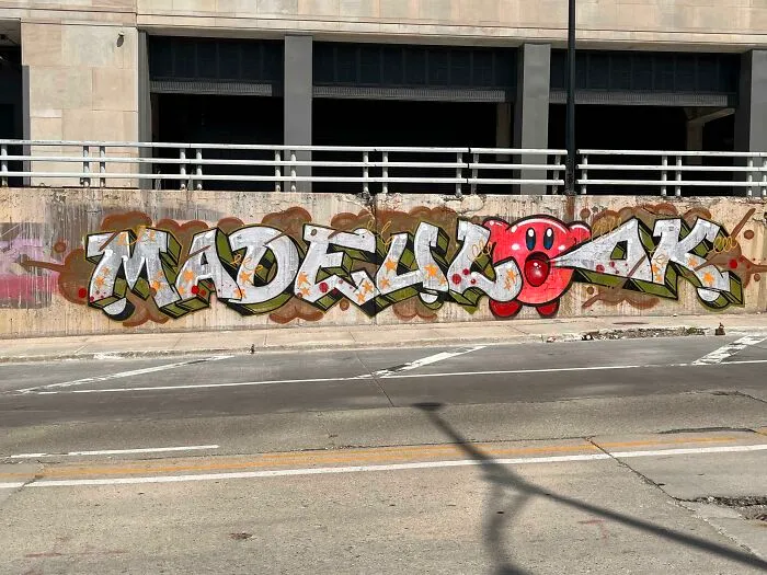 Made U Look (Chicago, Illinois)