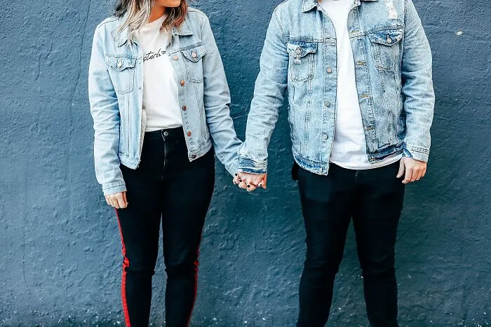 29 Experiences Of Being In A Relationship With A Big Age Gap, Shared In This Online Group