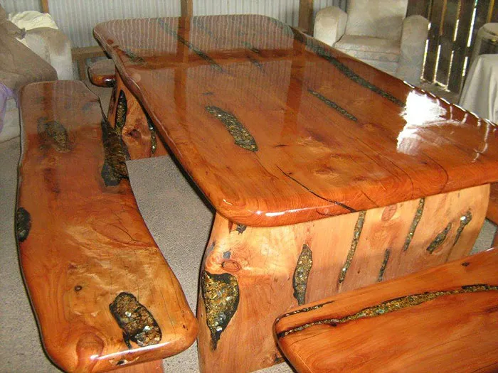 14 Ingenious Solutions For Cracked Tables To Be Filled With Seashells, Stones, And Starfish By Woodcraft By Design