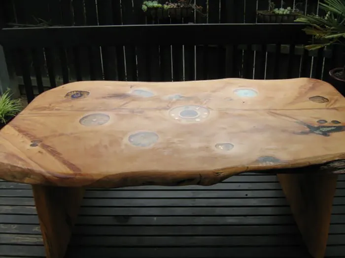 14 Ingenious Solutions For Cracked Tables To Be Filled With Seashells, Stones, And Starfish By Woodcraft By Design