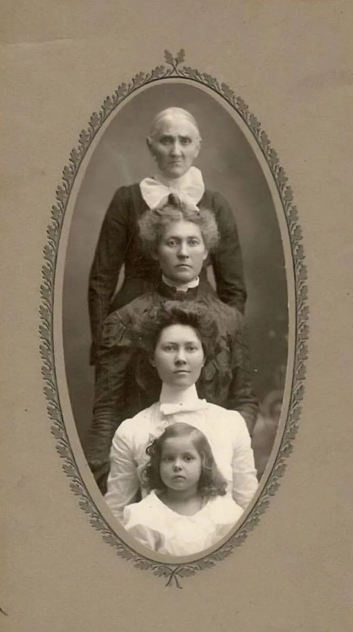 4 generaciones, 1 fotografía, 1905