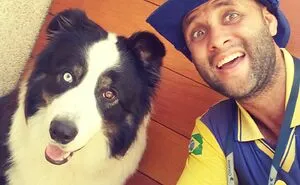 Mailman Takes Selfies With Every Animal That He Befriends While On His Job, And Here Are The Newest 30 Photos