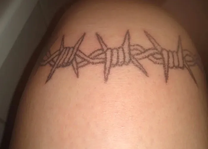 "Seems A Tad Done To Death": 30 Tattoo Designs That Scream “I Have No Creativity,” According To People Online