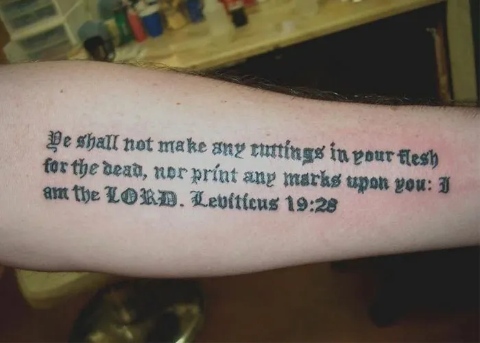 "Seems A Tad Done To Death": 30 Tattoo Designs That Scream “I Have No Creativity,” According To People Online