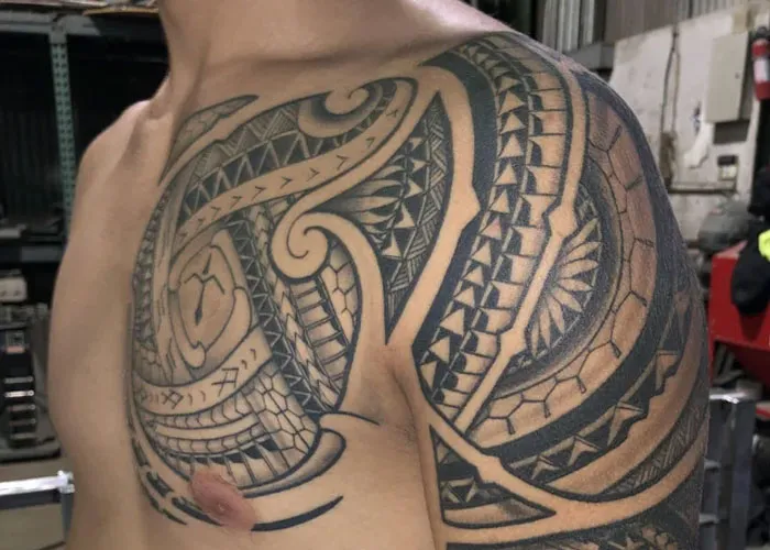 "Seems A Tad Done To Death": 30 Tattoo Designs That Scream “I Have No Creativity,” According To People Online