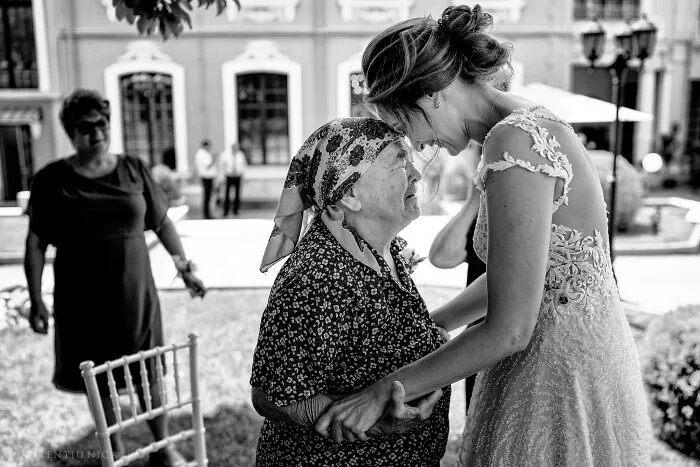 I Am A Wedding Photographer Who Captured Mesmerizing Moments In 30 Black And White Images